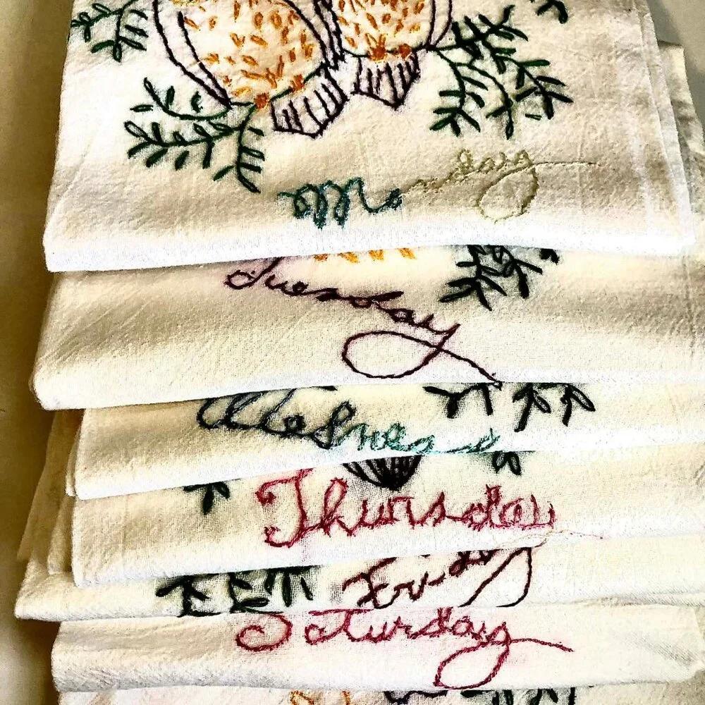 Set 7 Vintage 1970s Collectible Embroidered Tea Towels Owls Days Of The Week